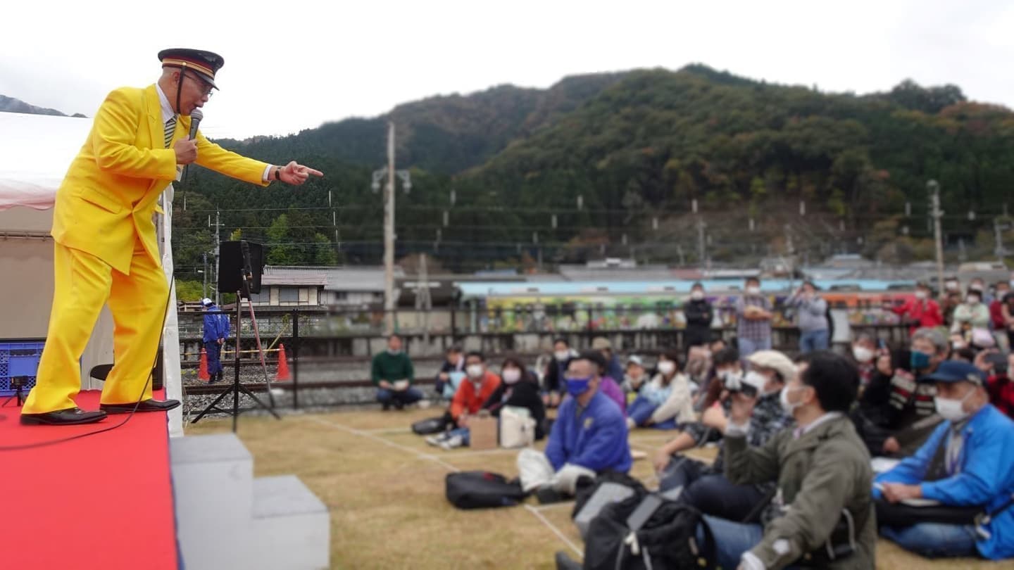 立川真司秩父鉄道ものまね出演