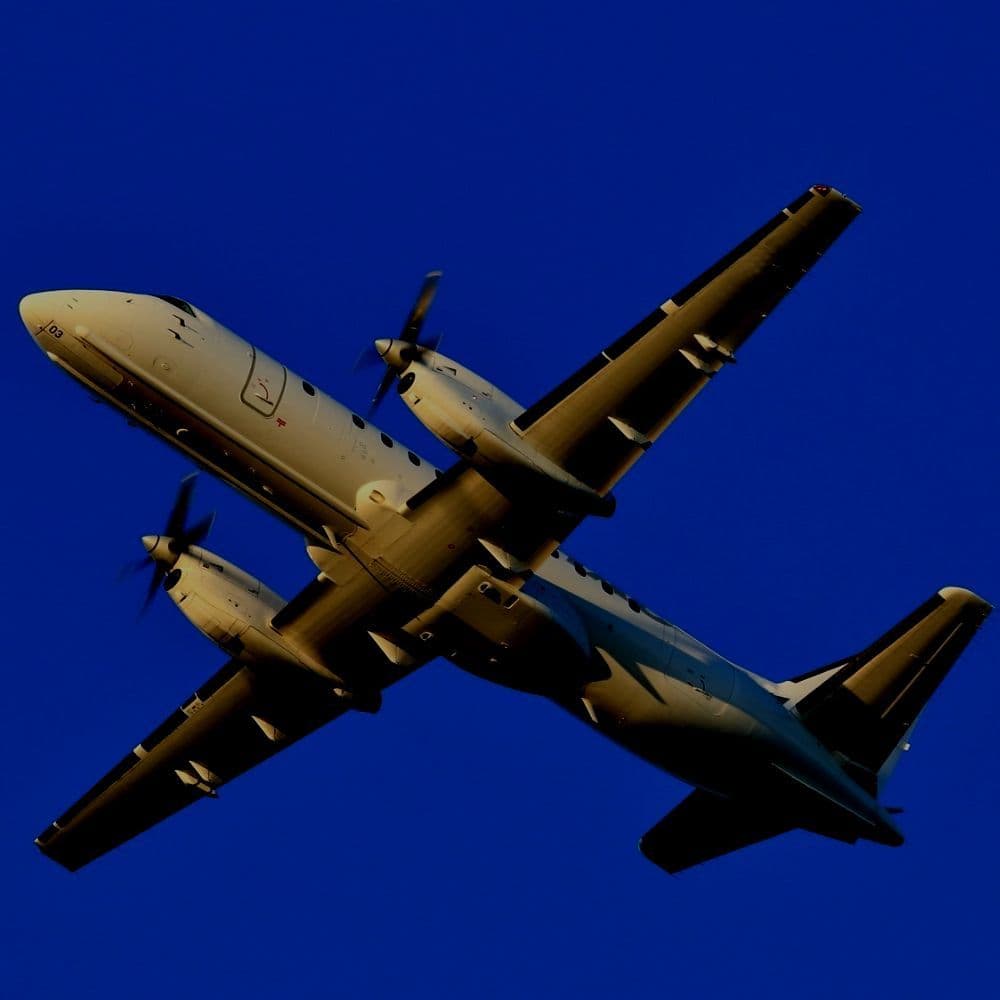 プロペラ機